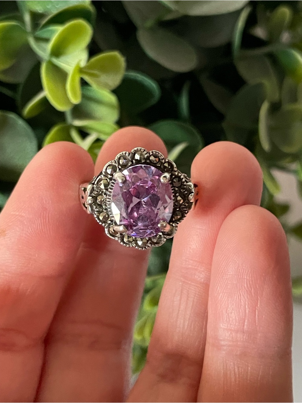 Elegant Sterling Silver Marcasite Faceted Amethyst Ring Size 8.5